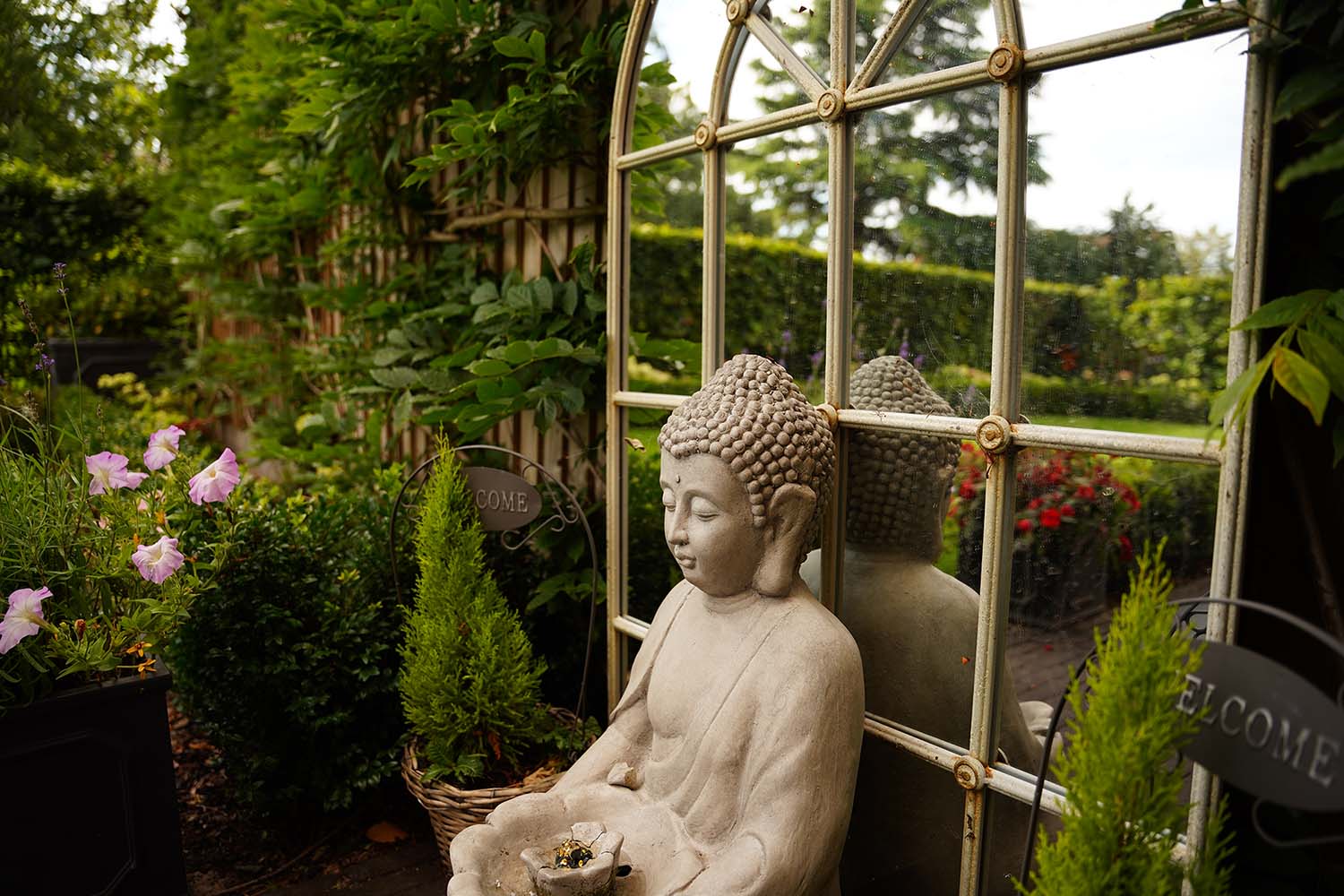 Elegant Gardens